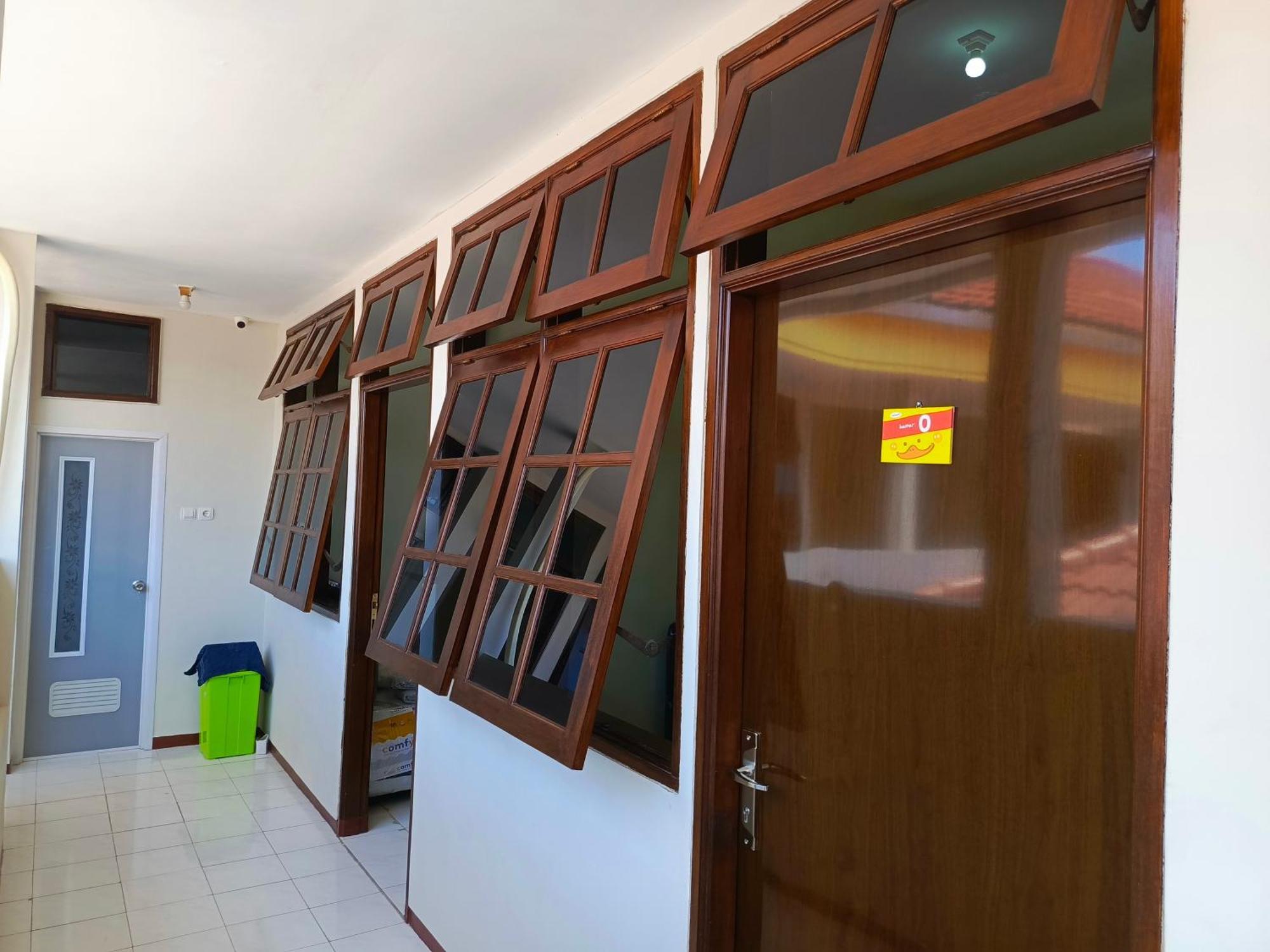 Bebek Kuning Residence Blimbing  Dış mekan fotoğraf